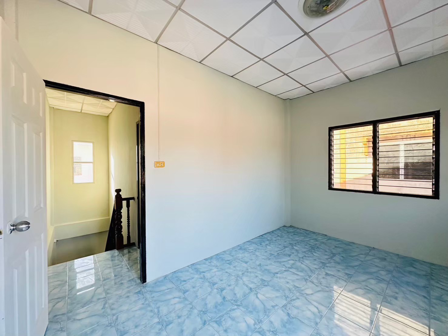 LINE ALBUM 16968 250917 13